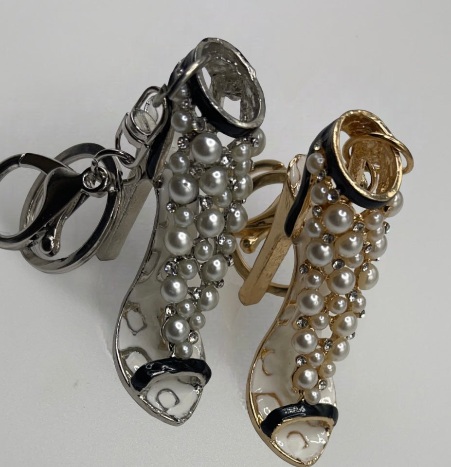 EMBELLISHED STILETTO KEYCHAIN  GOLD  OR SILVER
